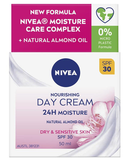 NIVEA Daily Essentials Nourishing Face Moisturiser SPF30 50ml