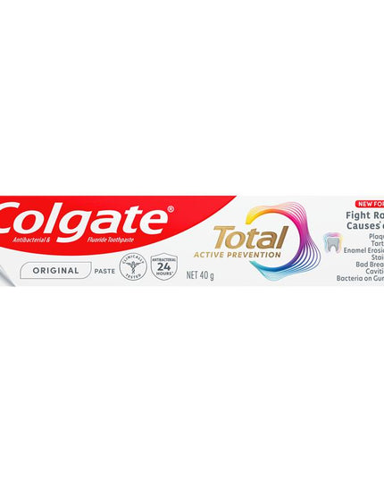 Colgate Travel Essentials Toothbrush, Toothpaste, Mouthwash, Floss & travel bag Pack