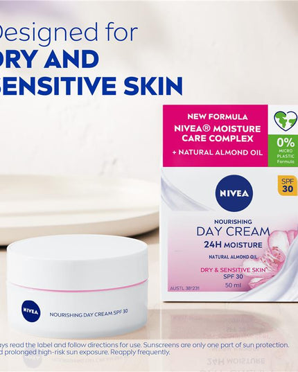 NIVEA Daily Essentials Nourishing Face Moisturiser SPF30 50ml