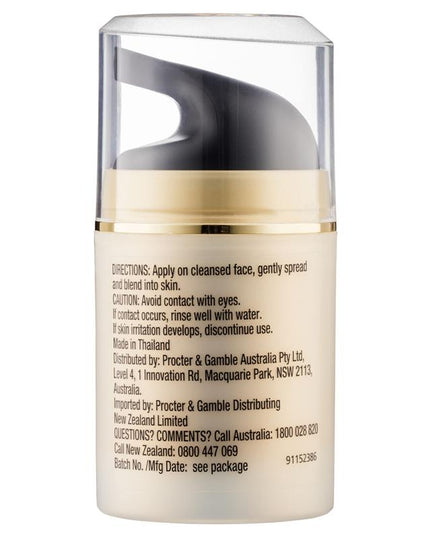 Olay Total Effects 7 in One Touch of Foundation Face Cream BB Crème SPF 15 50g