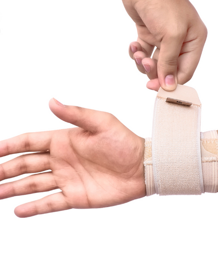 FUTURO Wrist Support Strap Adjustable Beige